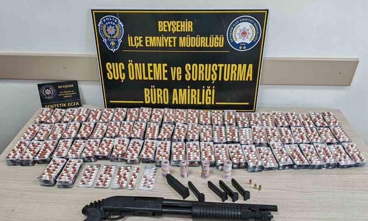 Son Gelişme: Konya Beyşehir'de uyuşturucu operasyonunda 5 şüpheli yakalanarak gözaltına sevk edildi: Gelişmele