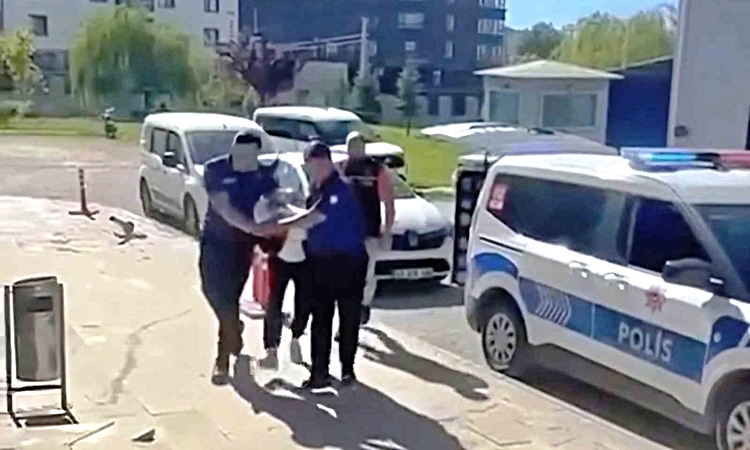 Son Gelişme: Kütahya’da 10 yıl hapis cezasıyla aranan şahıs kovalamacayla yakalandı