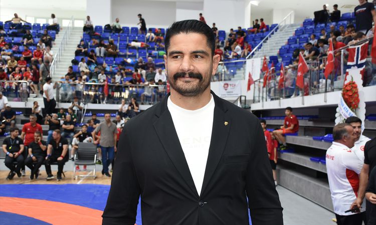 Son Gelişme: Malatya'da 15 Ülkeden 1200 Sporcuyla Güreş Turnuvası resmen start aldı - Son Dakika Bilgileri