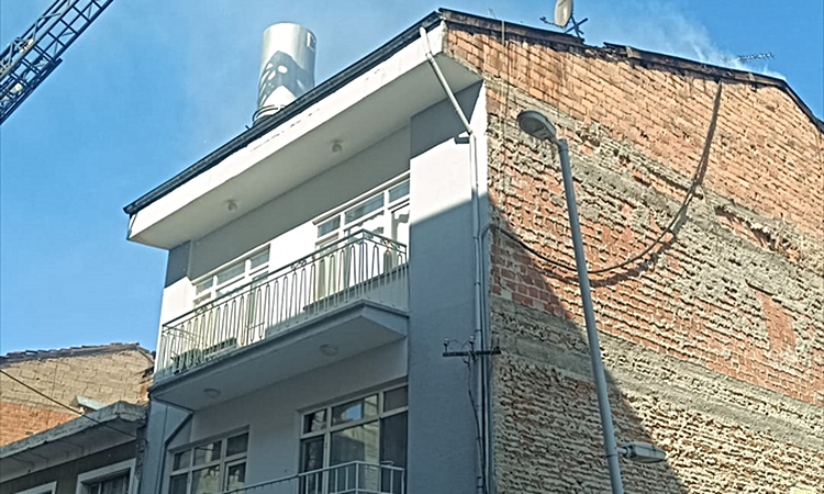 Son Gelişme: Malatya Battalgazi'de iki katlı binanın çatısındaki yangın 1 saatte söndürüldü | İşte Tüm Ayrıntı
