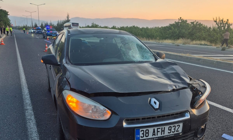 Son Gelişme: Malatya Darende'de karşıya geçen yayaya otomobil çarptı, 70 yaşındaki yaya öldü - Son Dakika Bilg
