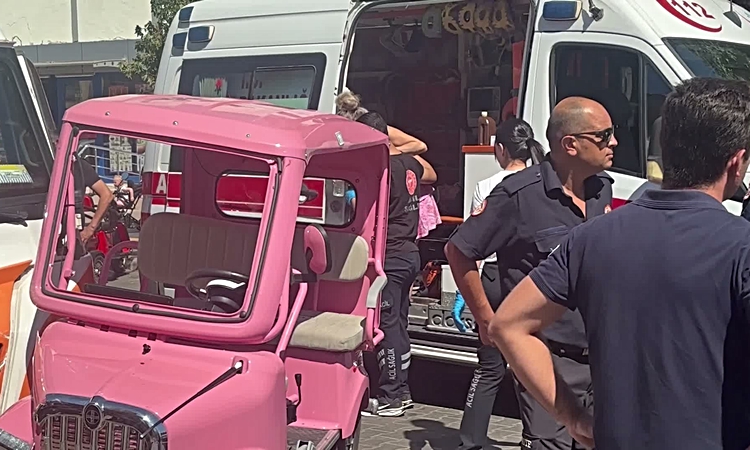 Son Gelişme: Marmaris’te turistlerin bulunduğu elektrikli bisiklet dolmuşla çarpıştı: 3 yaralı ve Merak Edilen