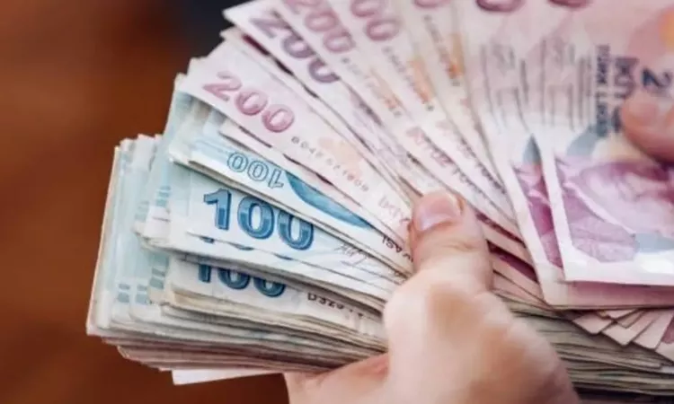 Son Gelişme: Memur ve Emeklilerin Gözü 2027 Maaş Zammında | İşte Tüm Ayrıntılar