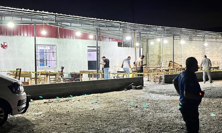 Son Gelişme: Mersin Tarsus'ta kahvehane saldırısında 1 kişi öldü, 4 kişi yaralandı; şüpheli hakkında tutuklama