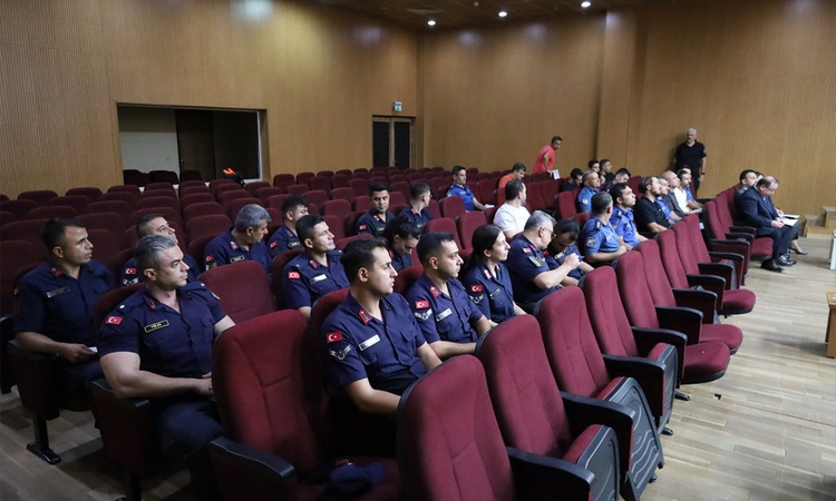 Son Gelişme: Mersin Tarsus'ta savcılar bilişim ve dolandırıcılık soruşturmalarını değerlendirdi - Son Dakika B