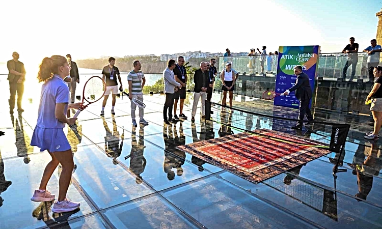 Son Gelişme: Milli tenisçilerden ’tarihi’ gösteri maçı | İşte Tüm Ayrıntılar