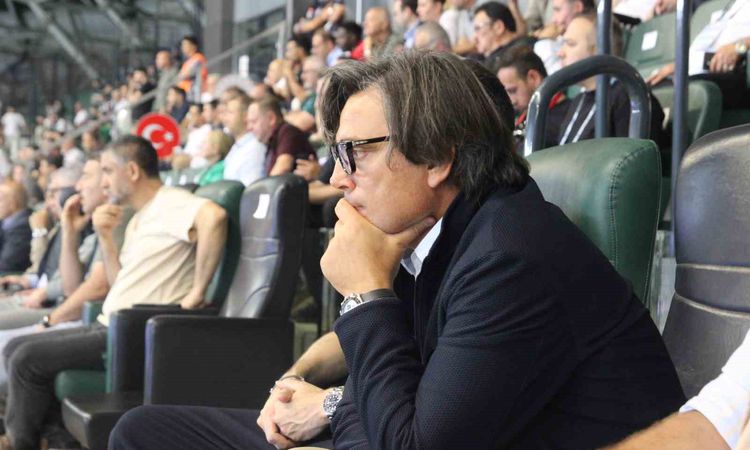 Son Gelişme: Montella, Kocaelispor-Samsunspor maçını tribünden izledi: Gelişmeler Takip Ediliyor