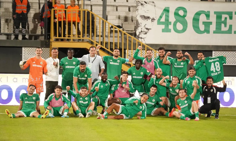 Son Gelişme: Muğlaspor deplasmanda Manisa FK'yı 4-3 yenerek 15 puanla 9. sıraya artış grafiği çizdi: Gelişmele