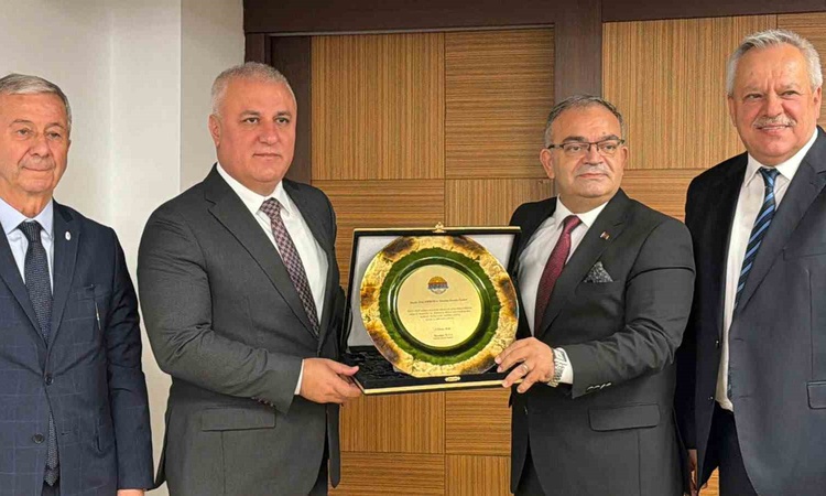Son Gelişme: Mustafa Tuna, ALTSO Yönetim Kurulu Başkanlığını Eray Erdem'den devraldı - Son Dakika Bilgileri