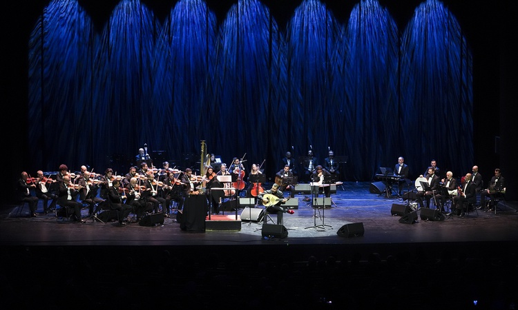 Son Gelişme: National Arab Orchestra, AKM'de Nai Barghouti ile konser verdi