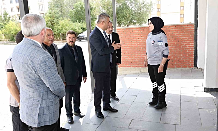 Son Gelişme: Okul bahçe görevlileri görev başında