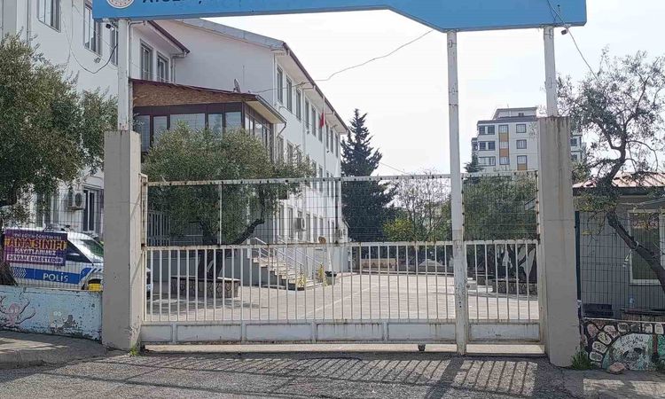 Son Gelişme: Okul saldırısı davasında tahliye edilen anne Osmaniye'de yakalanarak gözaltına sevk edildi ve Mer
