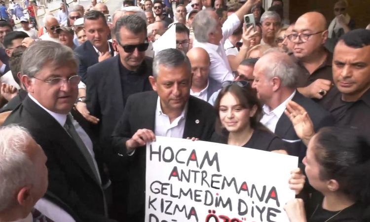 Son Gelişme: Özgür Özel: Emekli Maaşı 8 Çeyrek Altından 2'ye gerileme kaydetti