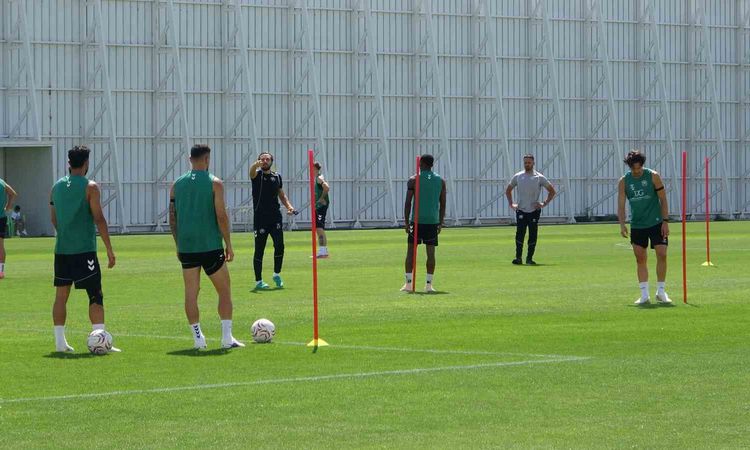 Son Gelişme: Palut: Fenerbahçe Maçında En İyi Şekilde Mücadele Edeceğiz - Son Dakika Bilgileri