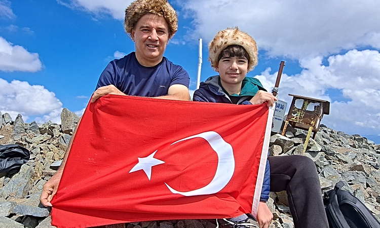 Son Gelişme: Profesör babası ilham kaynağı; 12’sinde Kaçkar Dağı’nın zirvesine 3’üncü kez tırmandı ve Merak Ed