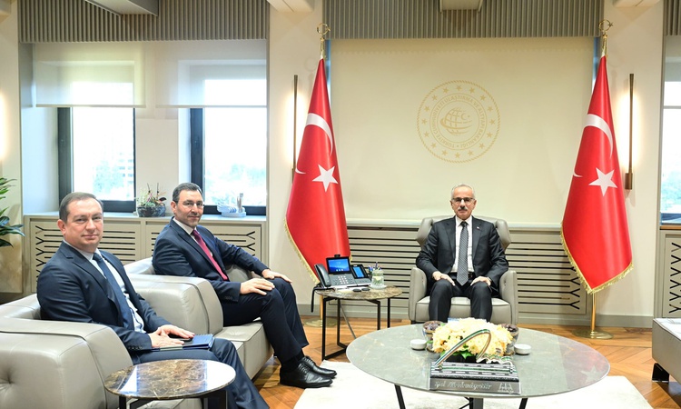 Son Gelişme: ROKETSAN Genel Müdürü İkinci, Bakan Uraloğlu tarafından Bakanlıkta ağırlandı: Gelişmeler Takip Ed
