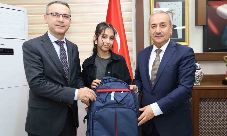 Son Gelişme: Safranbolu'da ortaokul öğrencisi resim yarışmasında Türkiye birincisi oldu ve Merak Edilenler