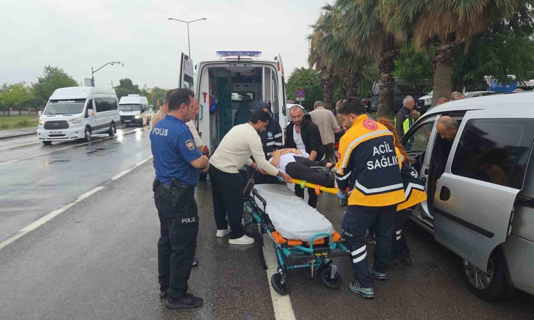 Son Gelişme: Samsun’da motosiklet yayaya çarptı: 2 yaralı
