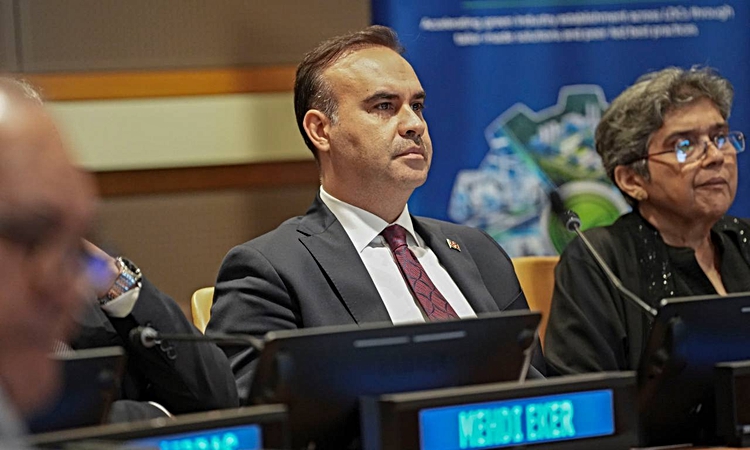 Son Gelişme: Sanayi Bakanı Kacır, COP31’de 44 ülke için yeşil sanayileşme adımı atacaklarını söyledi - Son Dak