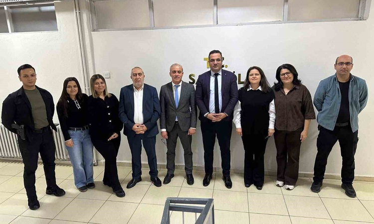 Son Gelişme: Sarıgöl'de 12 yıldır görev yapan Yazı İşleri Müdürü Özder Turgutlu'ya atandı