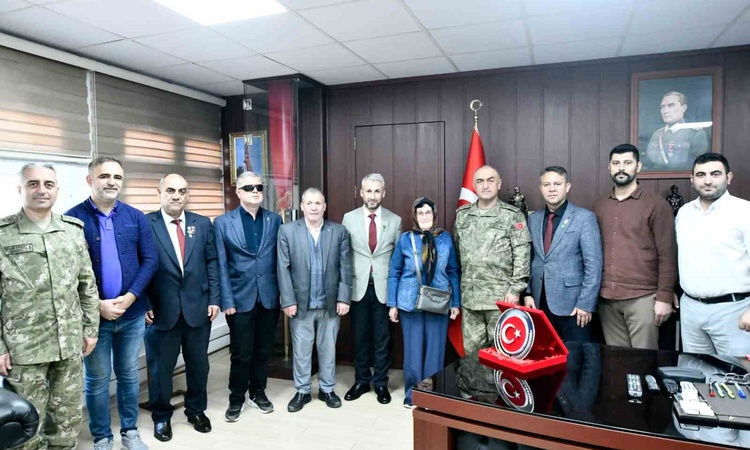 Son Gelişme: Şehit aileleri ve gazilerden Albay Altınok’a anlamlı ziyaret: Gelişmeler Takip Ediliyor