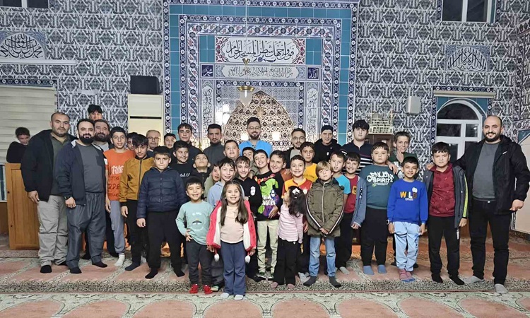 Son Gelişme: Seyitgazi'de gençler Kırka Kurs Camii'nde Kur'an'ın mucizelerini konuştu | İşte Tüm Ayrıntılar