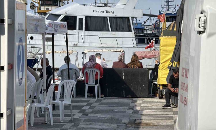 Son Gelişme: Silivri'de batan gemide 10 kayıp için arama sürüyor: Gelişmeler Takip Ediliyor