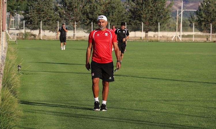Son Gelişme: Sivasspor'da Taşdemir: En kısa sürede 3 puanla tanışacağız | İşte Tüm Ayrıntılar