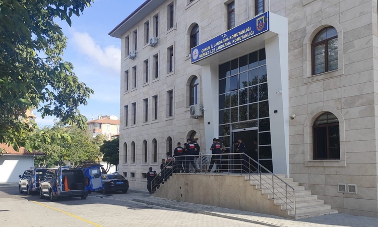 Son Gelişme: Sosyal medyada bomba yapımı içerikli paylaşımlar yapan şüphelilere operasyon: 9 gözaltı