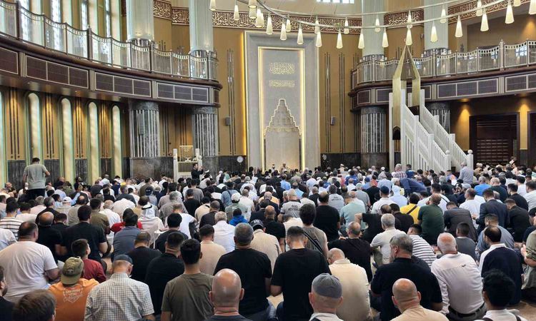 Son Gelişme: Taksim Camii'nde Şehitler için Mevlit: Gelişmeler Takip Ediliyor