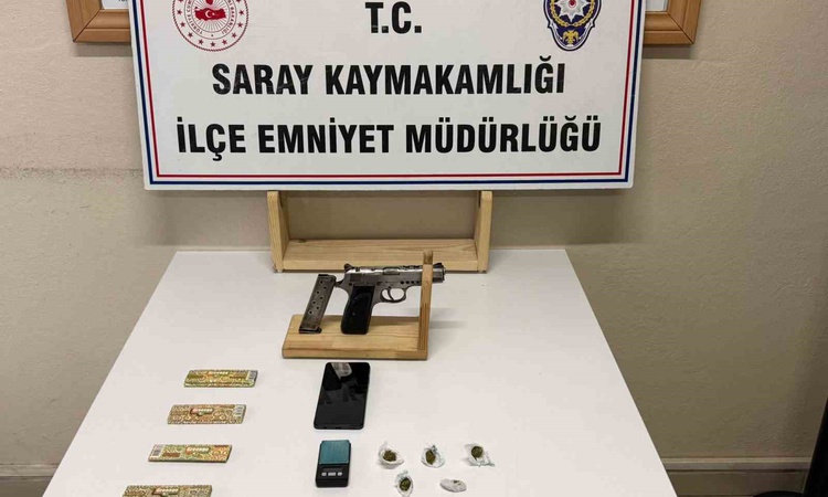 Son Gelişme: Tekirdağ Saray'da operasyonda uyuşturucu ve silah ele geçirildi, şüpheli hakkında tutuklama karar