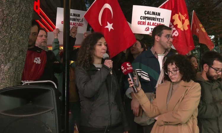 Son Gelişme: TKP Ankara'da 'Çalınan Cumhuriyeti Geri Alacağız' sloganıyla yürüyüş düzenledi
