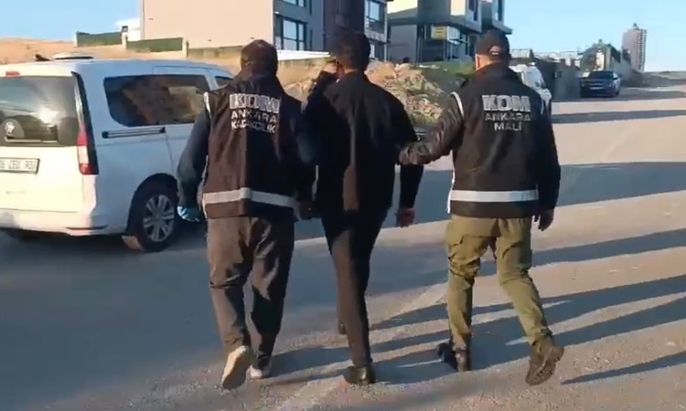 Son Gelişme: TOKİ arsası üzerinden 17 kişi dolandırıldı, 8 şüpheli yakalanarak gözaltına sevk edildi: Gelişmel