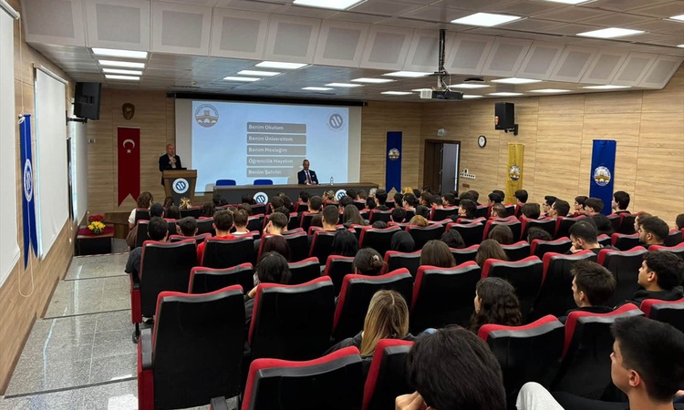 Son Gelişme: Trakya Üniversitesi yeni öğrenciler için oryantasyon eğitimi düzenledi ve Merak Edilenler