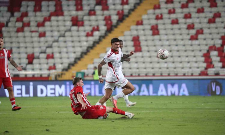 Son Gelişme: Trendyol 1. Lig: Antalyaspor: 1 - Sivasspor: 2: Gelişmeler Takip Ediliyor
