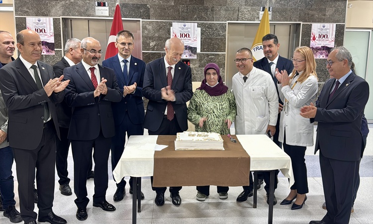 Son Gelişme: TÜ Tıp Fakültesi Hastanesi 100. kemik iliği naklini törenle kutladı | İşte Tüm Ayrıntılar