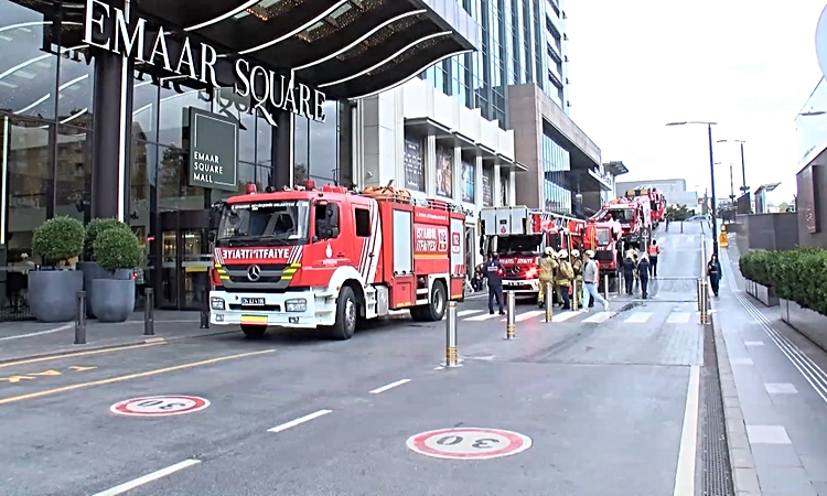 Son Gelişme: Üsküdar’da alışveriş merkezinde çıkan yangın söndürüldü
