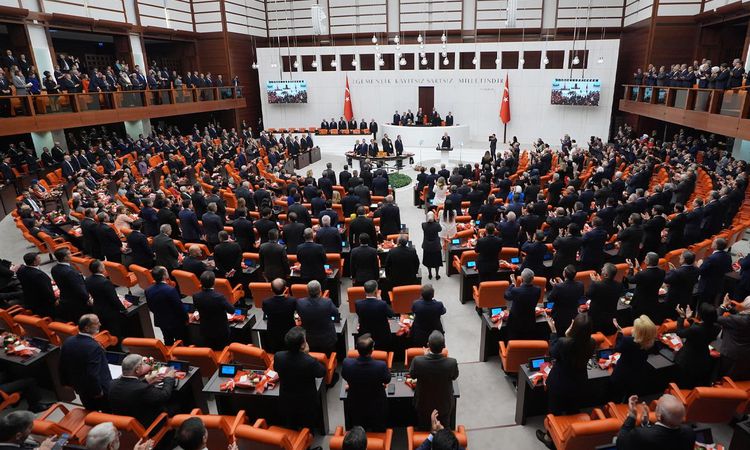 Ayrıntılar Netleşti: Suça sürüklenen çocuk yasası TBMM'de kabul edildi - Son Dakika: Gelişmeler Takip Ediliyor
