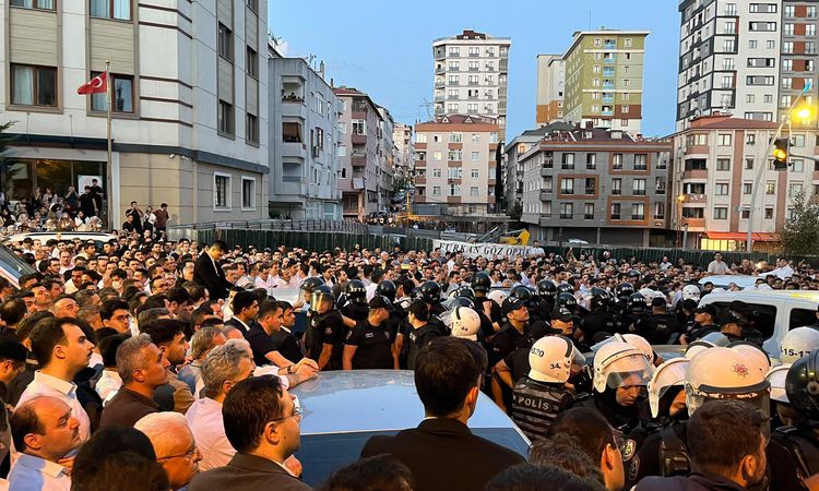 Kritik Açıklama: Süleymancılar'ın merkezine polis baskını! Adreste arama yapılıyor - Son Dakika Haberleri: Gel