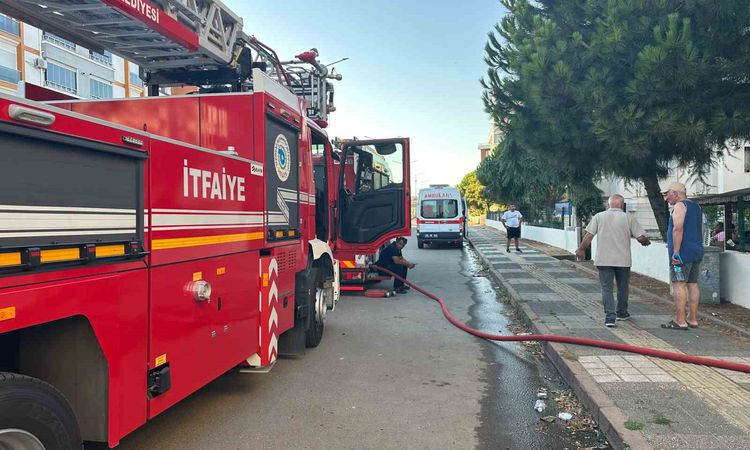 Son Gelişme: Süleymanpaşa’da korkutan alevler: 6 katlı binadan alevler artış grafiği çizdi - Son Dakika Haberl