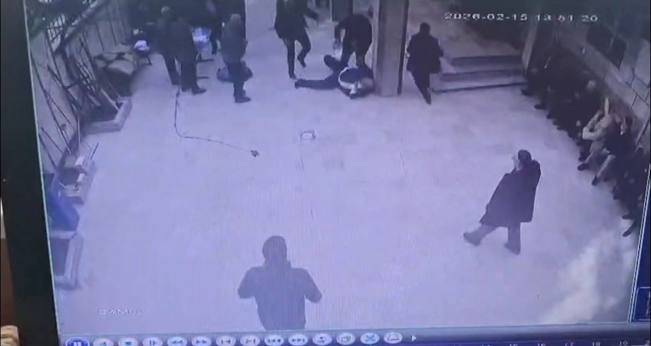 Kritik Açıklama: Sultangazi'de cami avlusunda dayısına kaldırım taşıyla saldırdı - En Son Haber ve Merak Edile