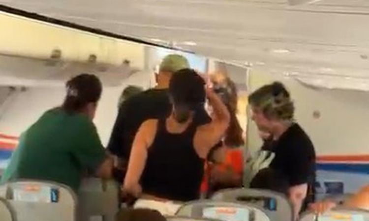 Gündemden Son Bilgiler: SunExpress KKTC uçuşunda gecikme ve bagaj krizi - Son Dakika - Son Dakika Bilgileri
