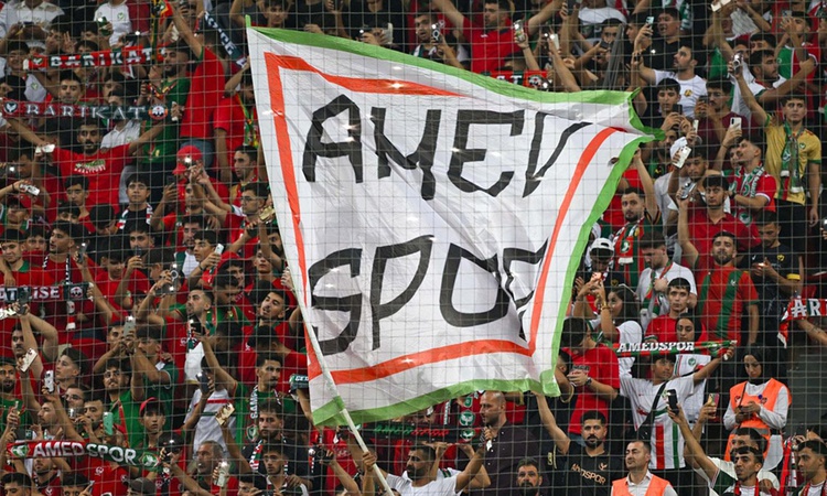 Süper Lig'de şampiyonluk oranları güncellendi: Amedspor sürprizi: Gelişmeler Takip Ediliyor
