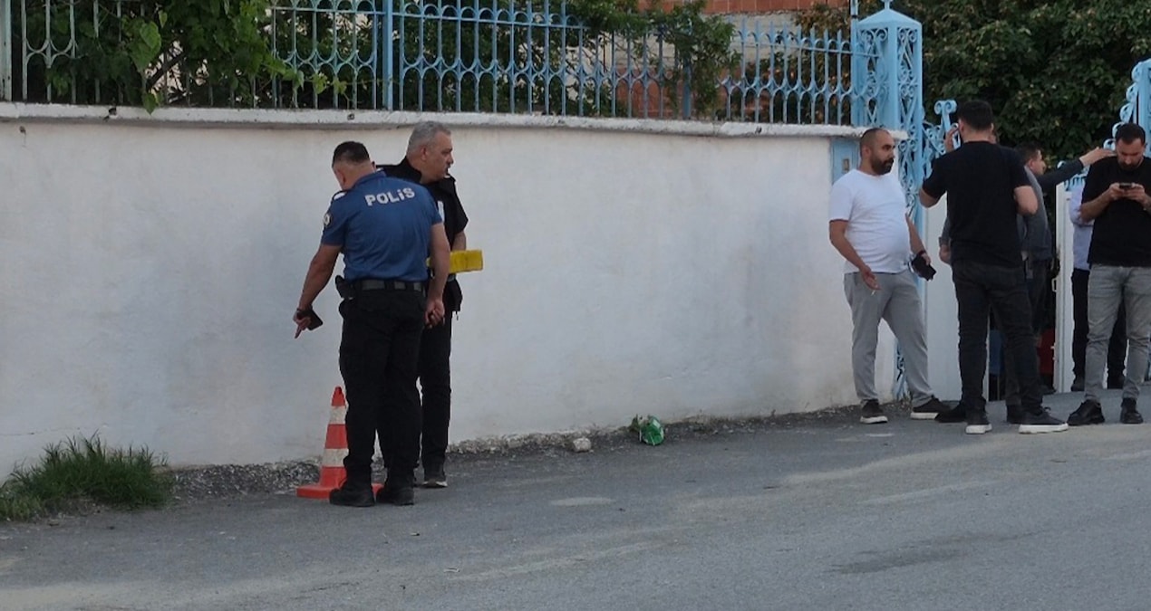 Gündemden Son Bilgiler: Sürücülerin trafikte silahlı kavgası: 2 yaralı - En Son Haber ve Merak Edilenler