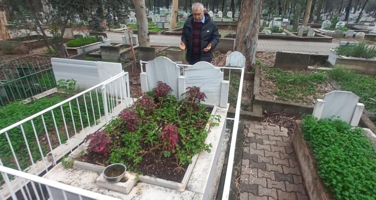 Tahliye olan Zeydan Karalar'dan mezarlık ziyareti - En Son Haber - Son Dakika Bilgileri