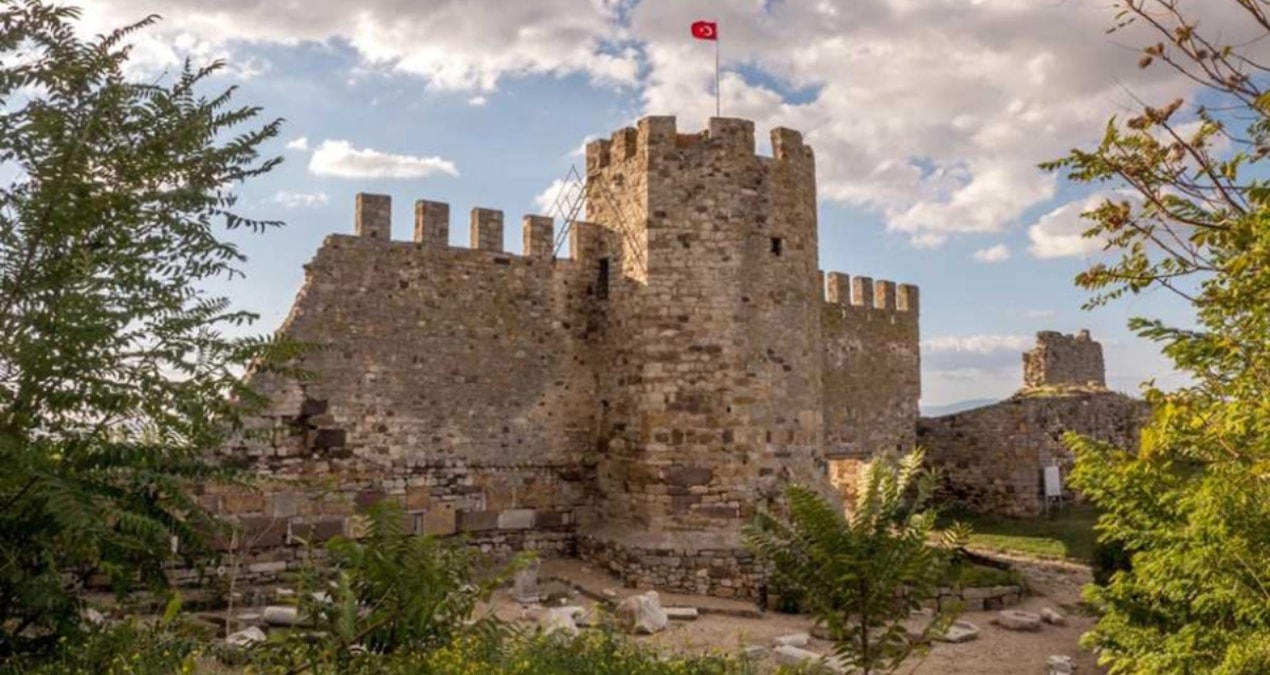 Tarihi kaleye tarihi bütçe: 1000 TL - Son Dakika ve Merak Edilenler
