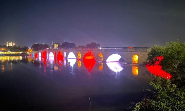 Historical Bridges Were Equipped with Red and White Lights on July 15 - Last Minute