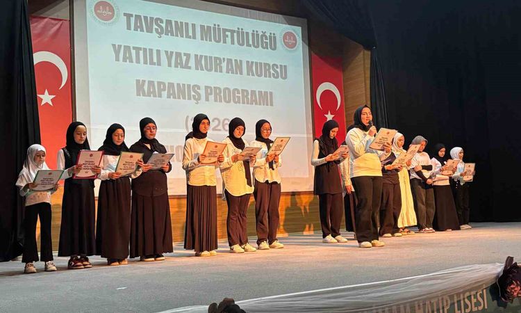 Sıcak Gündem: Tavşanlı'da Yatılı Yaz Kur'an Kursu Kapanış Programı Büyük Coşkuyla Gerçekleştirildi - Son Dakik