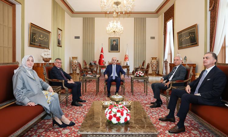 Kritik Açıklama: TBMM Başkanı Kurtulmuş, AK Parti heyetiyle görüştü - Son Dakika Haberleri - Son Dakika Bilgil