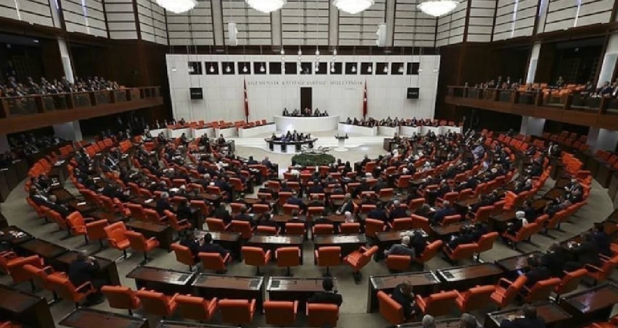TBMM'nin meslek haritası netlik kazandı: 2 meslek grubu zirvede - En Son Haber: Gelişmeler Takip Ediliyor